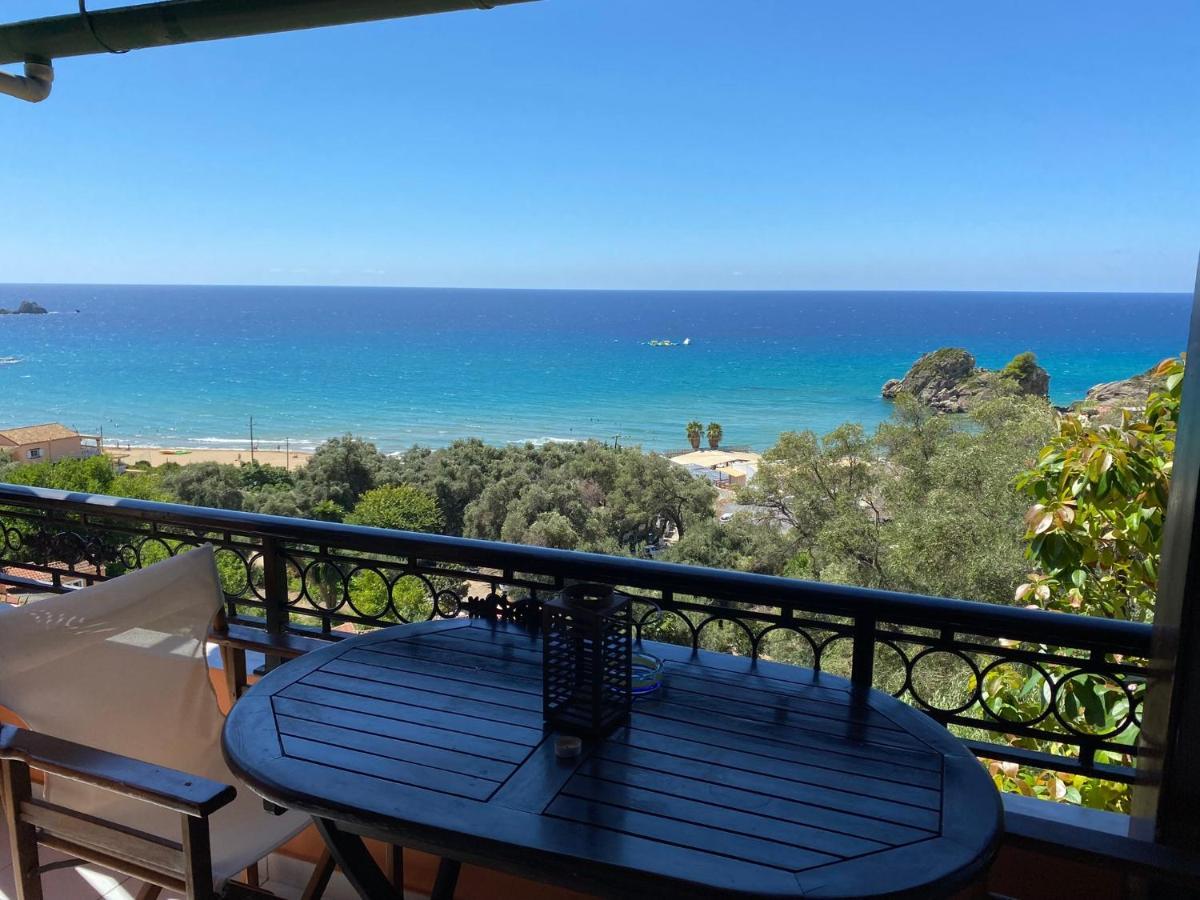 Papadatos Apts With Amazing View - 5Mins From The Beach Kontogialos Exteriör bild