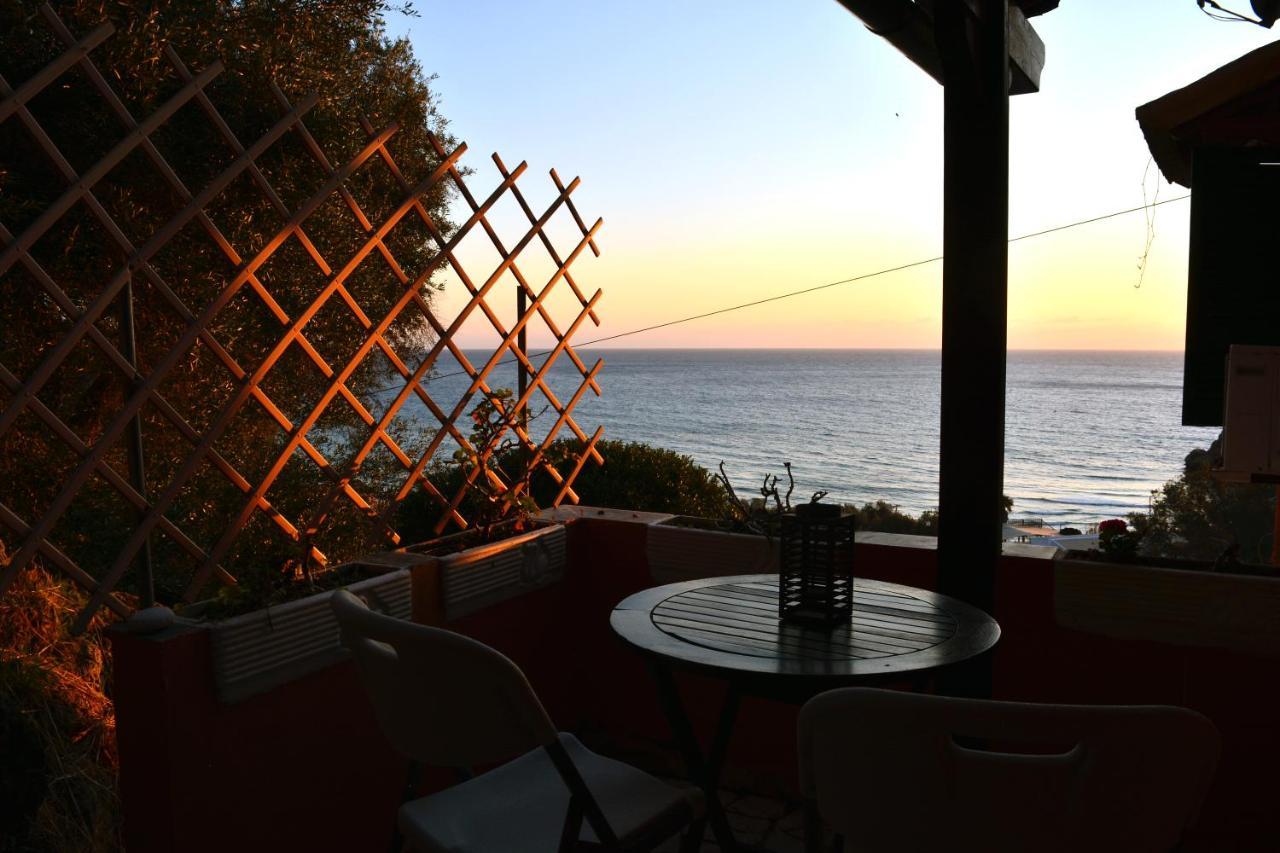 Papadatos Apts With Amazing View - 5Mins From The Beach Kontogialos Exteriör bild