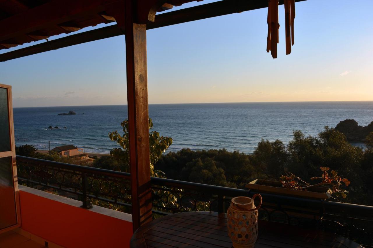 Papadatos Apts With Amazing View - 5Mins From The Beach Kontogialos Exteriör bild