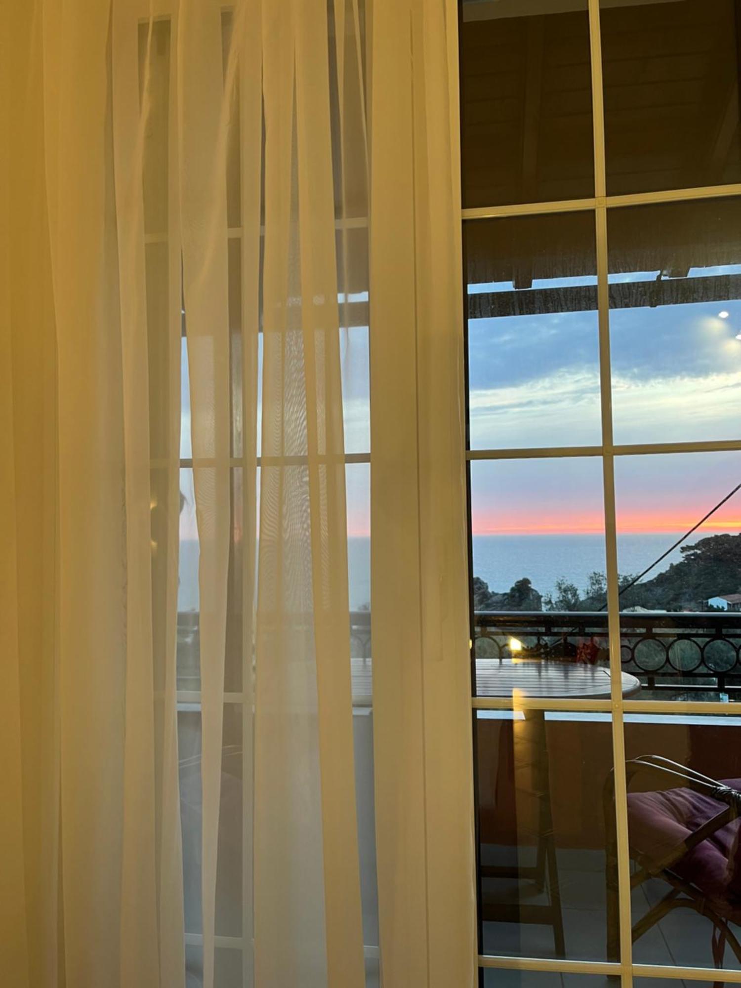 Papadatos Apts With Amazing View - 5Mins From The Beach Kontogialos Exteriör bild